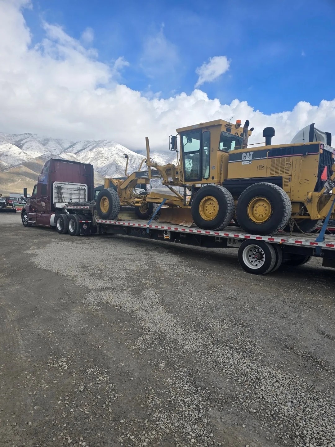 Motor grader mountain transport